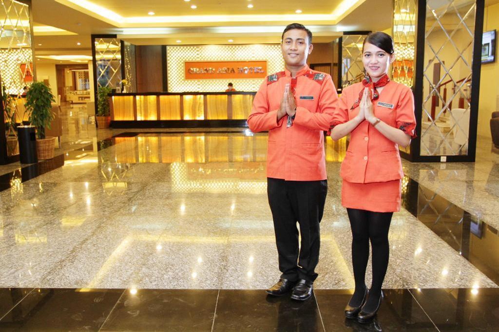 Grand Asia Hotel Макасар Екстериор снимка