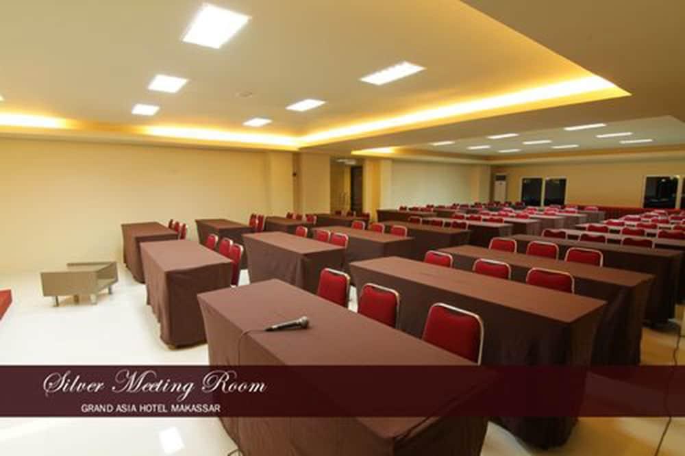 Grand Asia Hotel Макасар Екстериор снимка