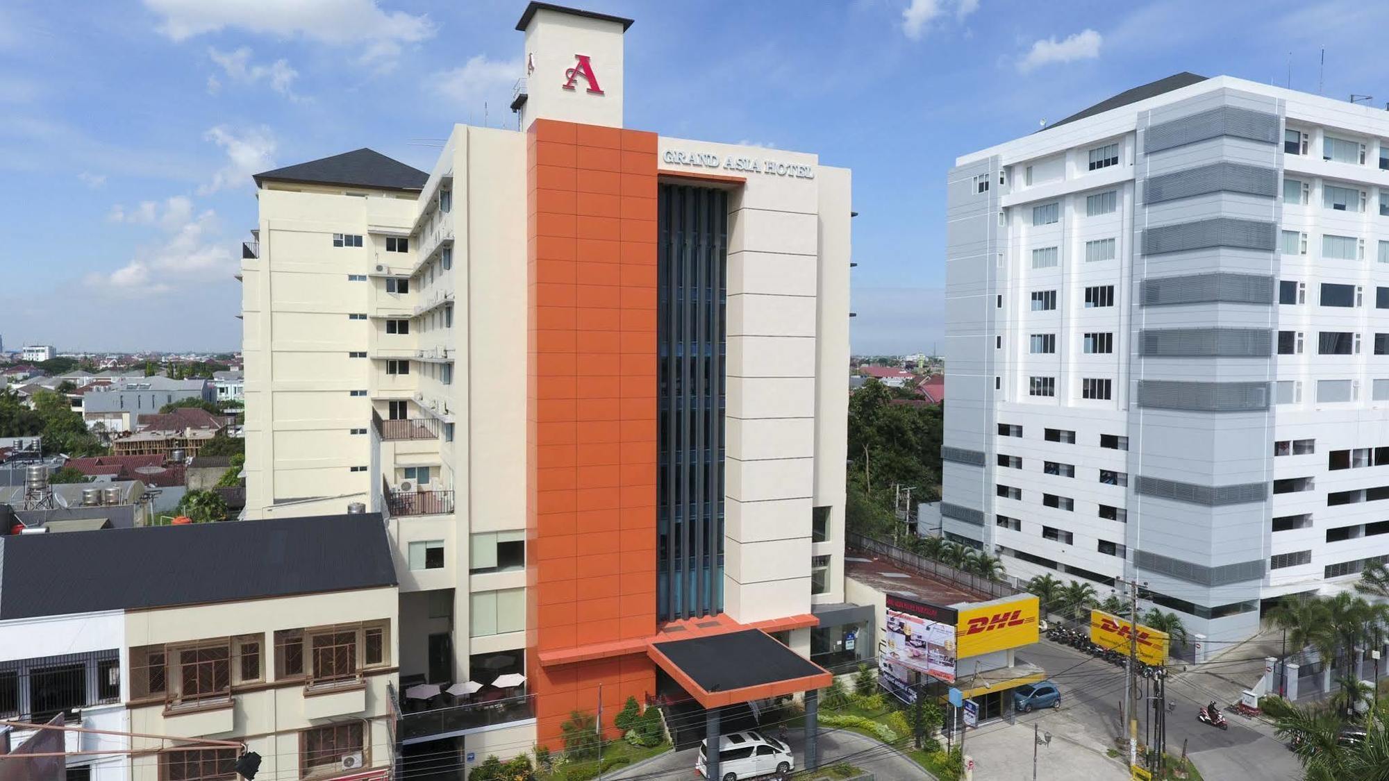 Grand Asia Hotel Макасар Екстериор снимка